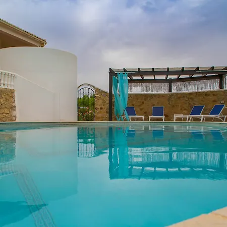 The White House - Boutique מלון 4*
